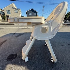 ベビー椅子
の画像