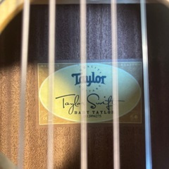 ベイビーテイラー　アコースティックミニギターの画像