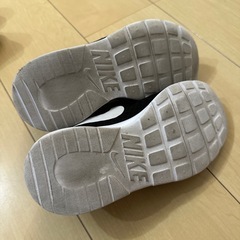 23cmナイキ タンジュンの画像