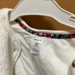 カーターズ　アウターセットの画像