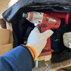 処分しました。RYOBI 12vインパクトドライバーセットジャンクの画像