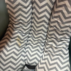 ハグムーベビーチェア　テーブル付きの画像