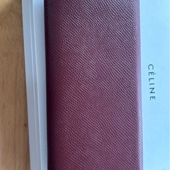 CÉLINE ボルドー長財布 箱付きの画像