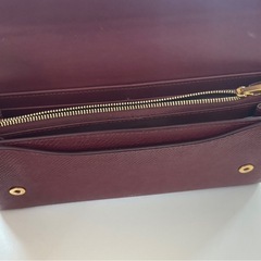 CÉLINE ボルドー長財布 箱付きの画像