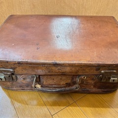 手持ち ケース(キャリーケース)の画像