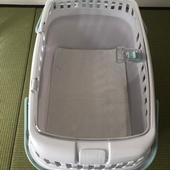 ペット用　キャリーケースの画像