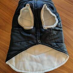 犬用防寒ベスト白黒のリバーシブル・小型犬用の画像