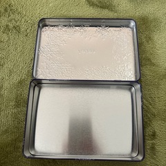 未使用の缶の画像