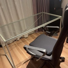 ビジネスデスク&チェア
の画像