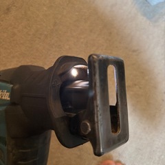 マキタ18vバッテリー式セーバーソーの画像