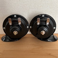 新品未使用　車のホーン（新品リレー付）の画像