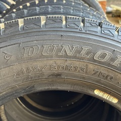 ダンロップ　ウィンターマックス　スタッドレス　145 80 13 2015年製　バリ溝　4本セットの画像