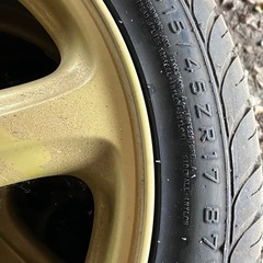 WRXタイヤ　純正の画像