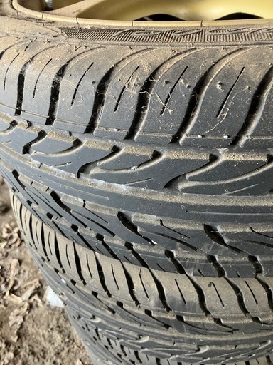 WRXタイヤ　純正