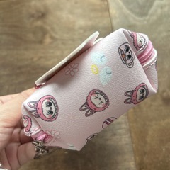 ラブブぽーちポーチの画像