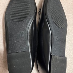 美品GU 黒 M バレエシューズ　ストラップバレエシューズの画像