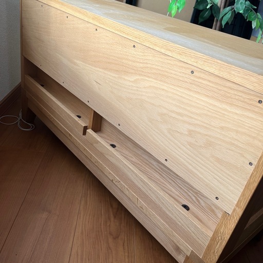 道産のナラ材　テレビボード