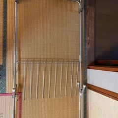 アルミ製折りたたみ可能　屋内物干しスタンドの画像