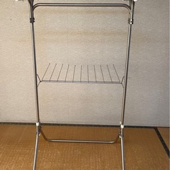 アルミ製折りたたみ可能　屋内物干しスタンドの画像