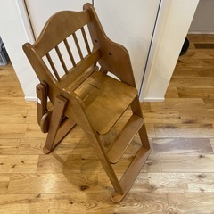 キッズ用ハイチェア
の画像