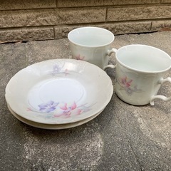 ティーカップセットの画像