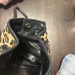 ヒョウ柄バッグの画像