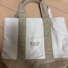 トートバッグなどの画像