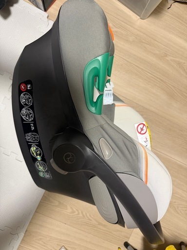 サイベックス チャイルドシート　cybex　エイトンS2 i-size