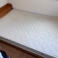 セミダブルベッドの画像