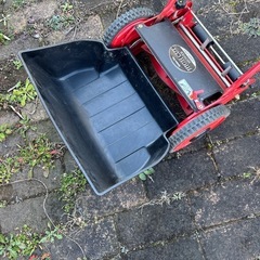 芝刈り機の画像