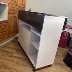 カウンターテーブルの画像