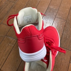 FILAスニーカー赤の画像