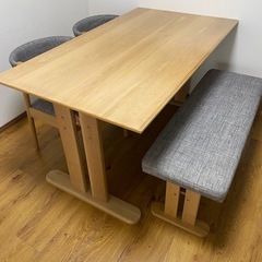 ダイニングベンチセット 4人掛け（4点） コンパクト 天然木使用 カフェ風  LOWYAの画像