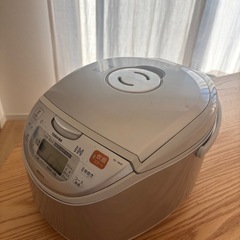 東芝 TOSHIBA IH炊飯器 （1升炊き） 剛熱黒釜  RC-18HF-Sの画像