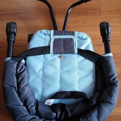 テーブルチェアの画像