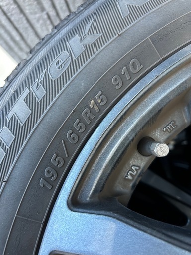 スタットレスタイヤ　　4本セット　ホイール付き