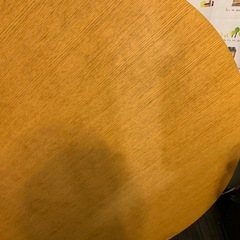 中古品/大きい丸テーブルの画像