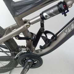 マウンテンバイク Specialized Camber Elite 2011モデルの画像