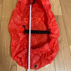 mont-bell モンベル レインカバー　15/20ℓ 赤 レッド 収納袋　登山　アウトドア　雨よけの画像