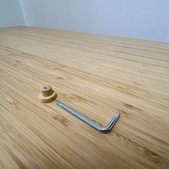 IKEA LILLÅSEN リルオーセン デスク 竹製の画像