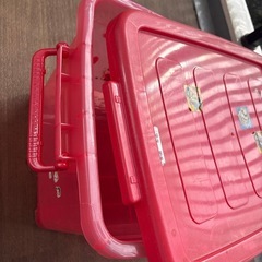 ハローキティーおもちゃ収納ケースの画像