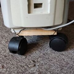 デロンギ、オイルヒーター、100V / 1500Wの画像