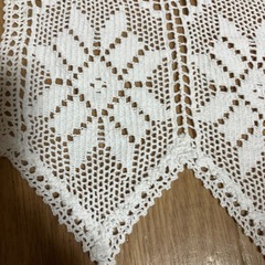 白レース　機械編み　ソファー背もたれ用カバーの画像