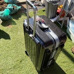 【取引中】スーツケース　鍵紛失の画像