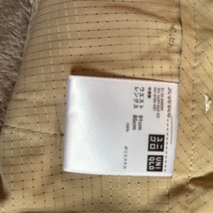 UNIQLOメンズ夏用チノパンツウエスト91センチ股下70センチ
の画像