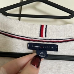 Tommy Hilfiger カーディガンの画像