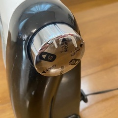 【スチーム機能付きで加湿もできます】EasyHome 電気ヒーター KS-8618 (BK)の画像