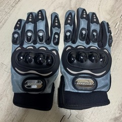 新品未使用　バイクグローブ　メッシュ　ライトブルー　L サイズ　希少カラー　ライディング　プロテクター　エアーインテーク　の画像