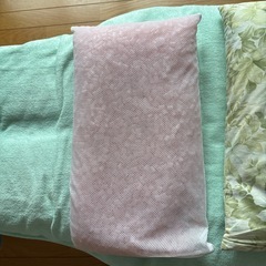 ビーズ枕2個の画像