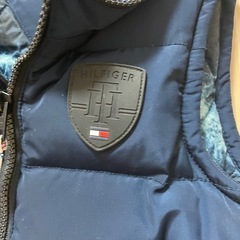 トミーヒルフィガー　ダウンベストの画像
